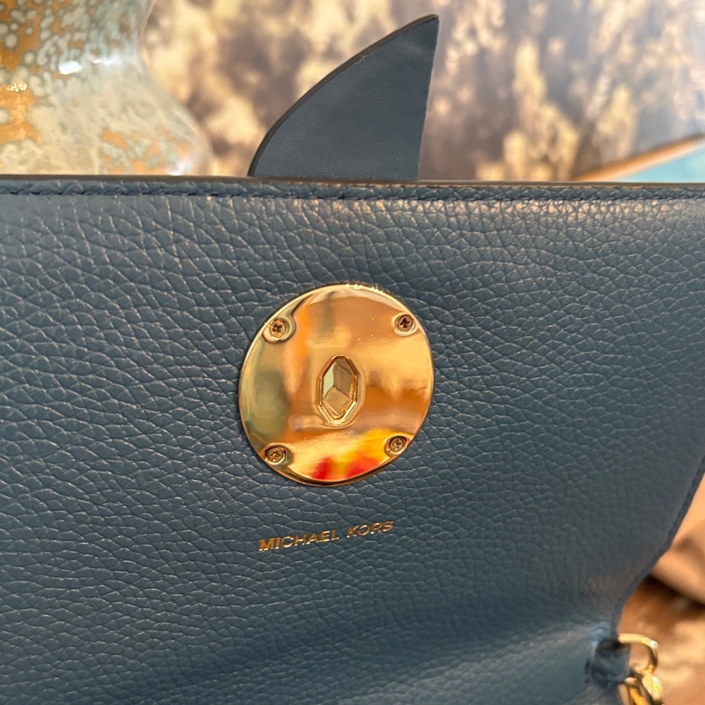 New Michael Kors Denim Blue Pebbled Leather Crossbody with Gold MK Emblem - Picture 9 of 10
